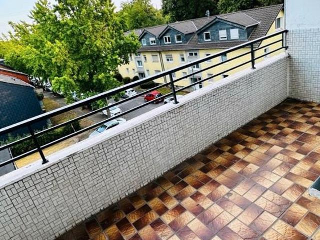 Helle 3,5 Zimmer Wohnung mit Loggia in ruhiger Lage von DU Walsum