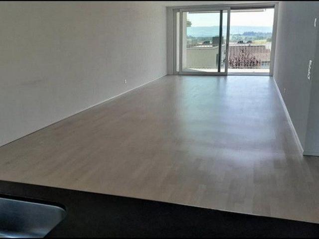 Helle 3.5 Zimmer Wohnung mit toller Raumaufteilung