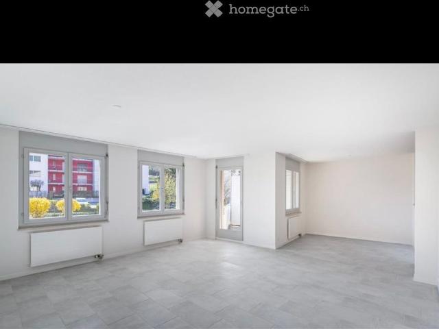 Helle 3.5 Zimmer Wohnung mit 2 Balkonen und Schwedenofen in Illnau