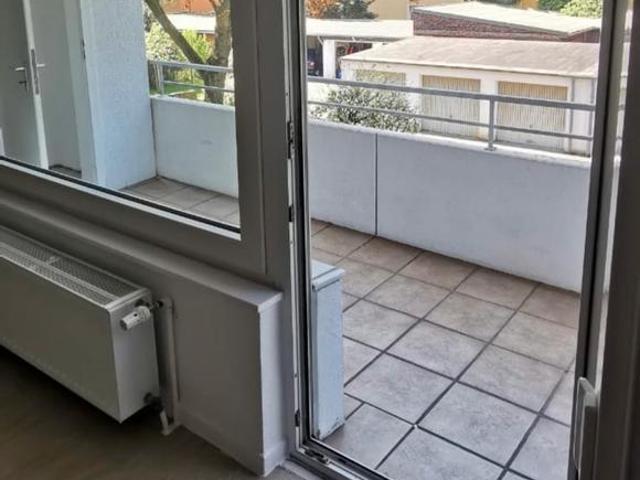 Helle 3,5 Zimmer Wohnung Rheinhausen ab sofort