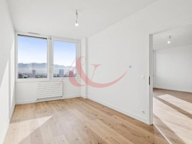 Helle 3.5 Zimmerwohnung