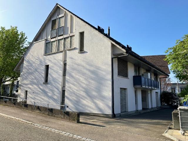 Helle 3.5 Zimmerwohnung an praktischer Lage