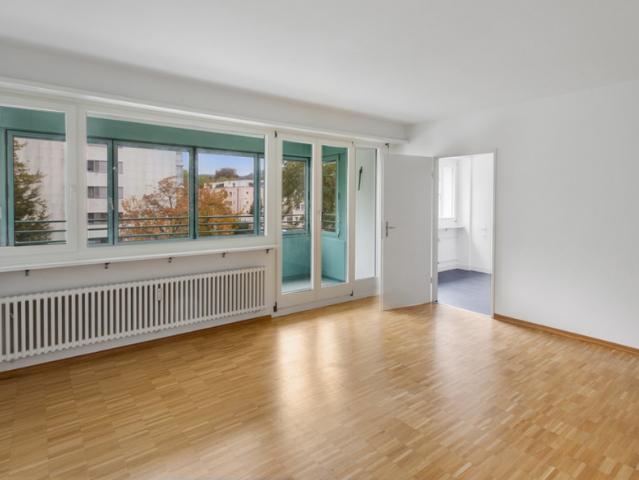 Helle 3.5 Zimmerwohnung in Füllinsdorf zu vermieten