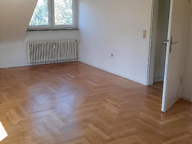 3,5 Zimmerwohnung mit Balkon in Leinfelden Echterdingen, Oberaichen