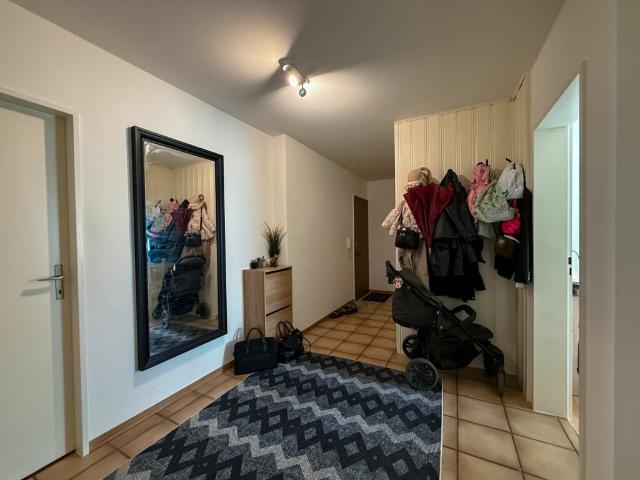 Helle 3.5 Zimmerwohnung mit Balkon