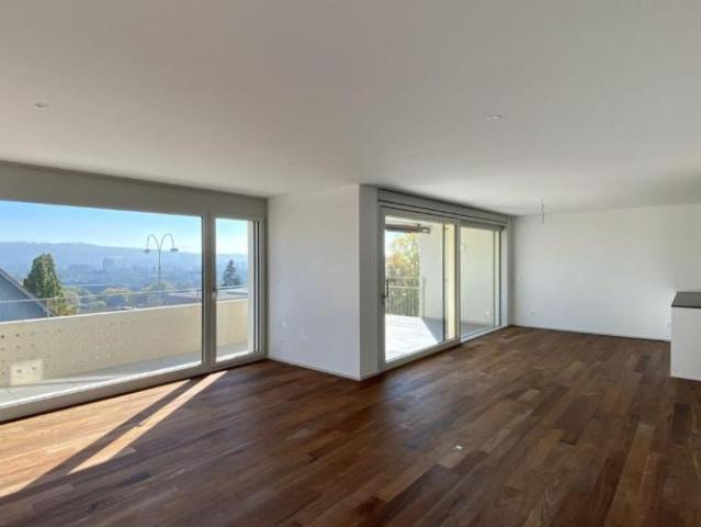 Helle 3.5 Zimmerwohnung mit Weitblick