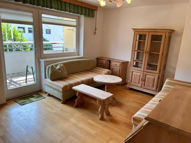 Helle teilmöblierte 2 Zimmer Wohnung mit Balkon und Lift in Kufstein