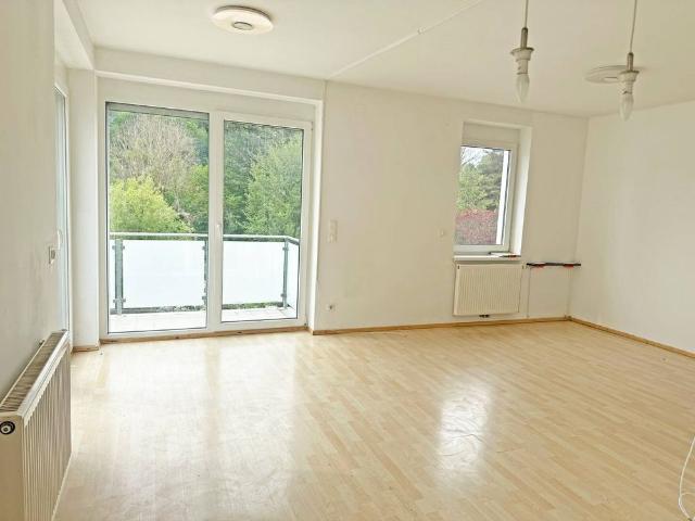 Helle Terrassenwohnung mit 4 Zimmern