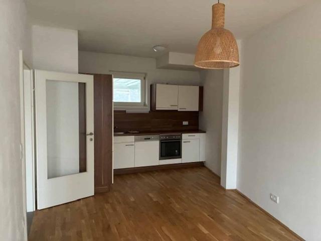 Helle und gemütliche 46 m² Dachgeschosswohnung in ruhiger Lage …!