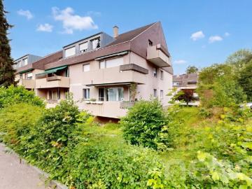 Helle und gepflegte 2.5 Zi. Wohnung an attraktiver Lage in Arlesheim