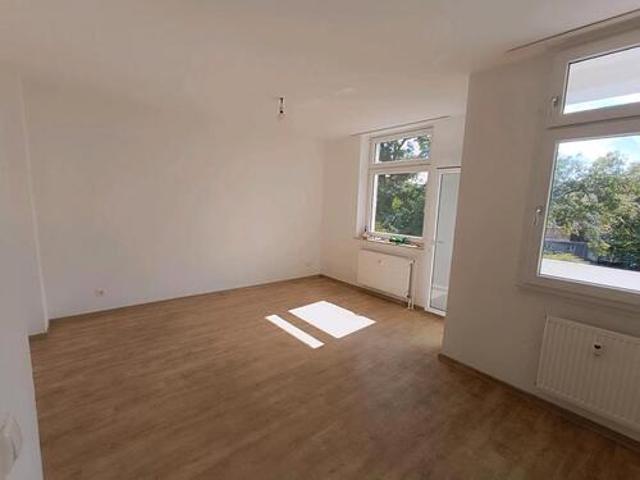 helle und geräumige zwei Zimmer Wohnung in Frohnhausen