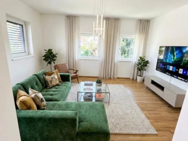 Helle und geräumige 2 Zimmer Wohnung mit Balkon in Graz