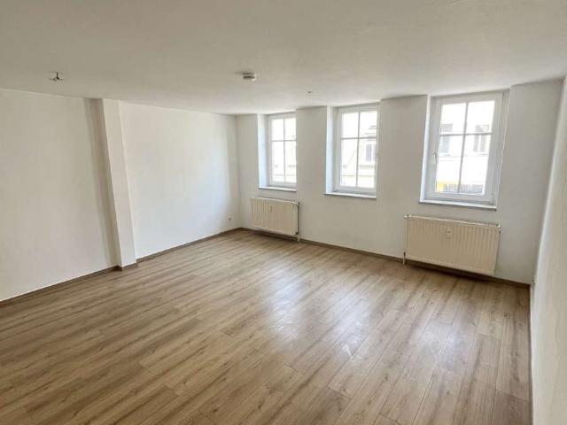 Helle und geräumige 3 Raum Wohnung