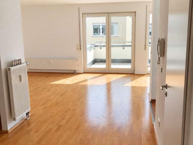 Helle und geräumige 3 Zimmerwohnung mit großem Südbalkon in Untergruppenbach