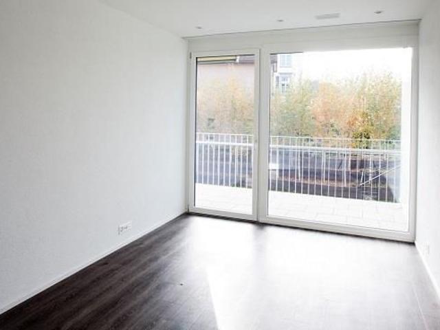 Helle und grosszügige 3,5 Zimmer Wohnung