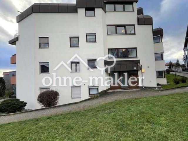 Helle und großzügige 5 Zimmer Wohnung mit Balkon, Einbauküche und Garage in Ammerbuch Altingen
