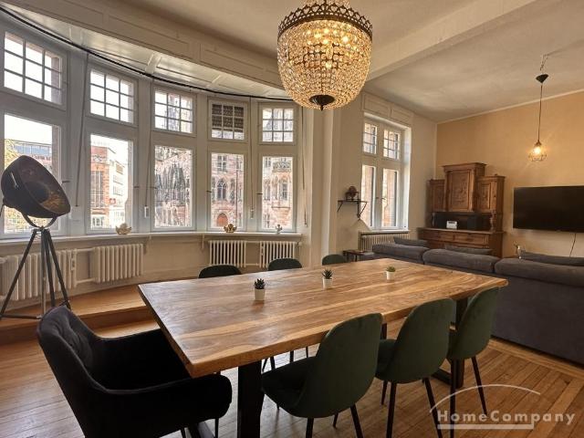 Helle und großzügige Wohnung direkt am Rathausplatz im Herzen von Saarbrücken