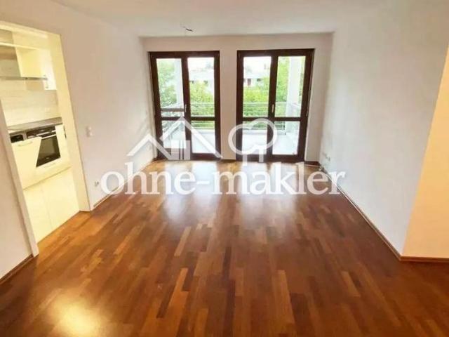 helle und gut ausgestattete 2 Zimmer Wohnung Einbauküche Balkon