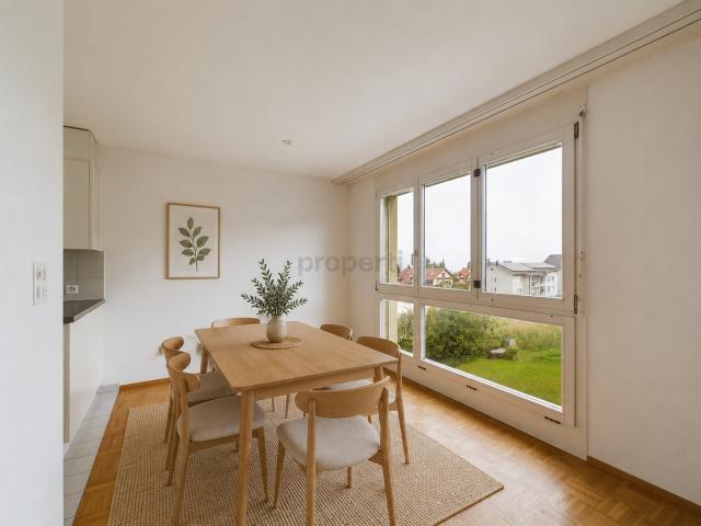 Helle und familienfreundliche 4.5 Zimmer Wohnung in ruhiger Lage in Winikon