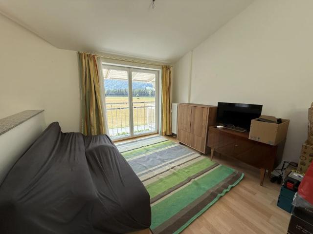 HELLE UND FREUNDLICHE 2 ZIMMER BALKONWOHNUNG