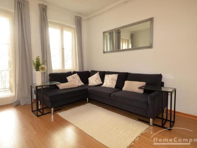 Helle und freundliche 2 Zimmer Wohnung in Zehlendorf, möbliert