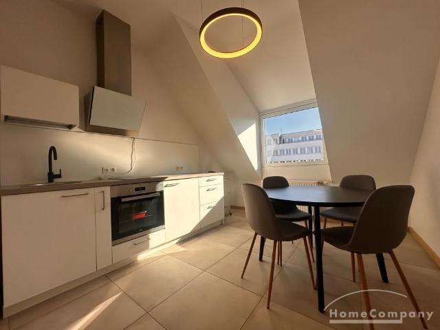 Helle und modern eingerichtete 2ZKB Wohnung zentrumsnah