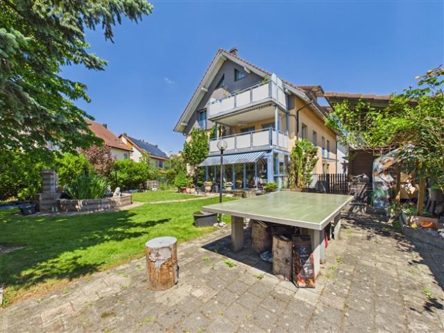 Helle und moderne 5.5 Zimmer Gartenwohnung in Wallisellen ZH