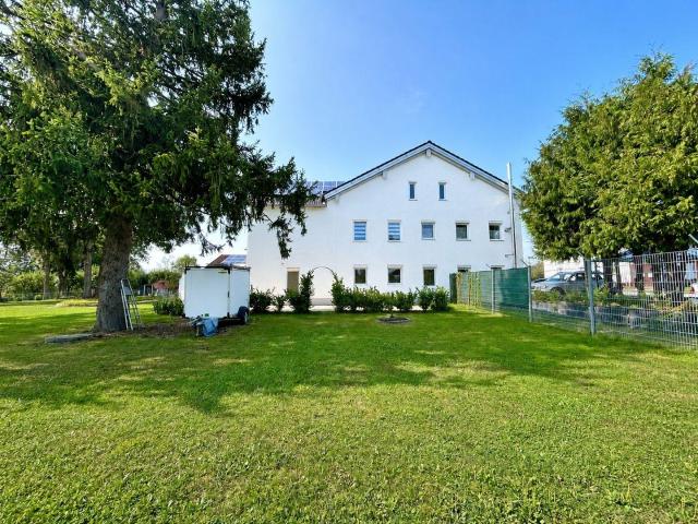 Helle und moderne 2 Zimmer Wohnung mit Balkon in Außernzell