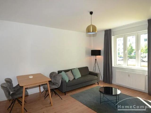 Helle und neu eingerichtete 2 Zimmer Wohnung nähe des Tierparks Berlin
