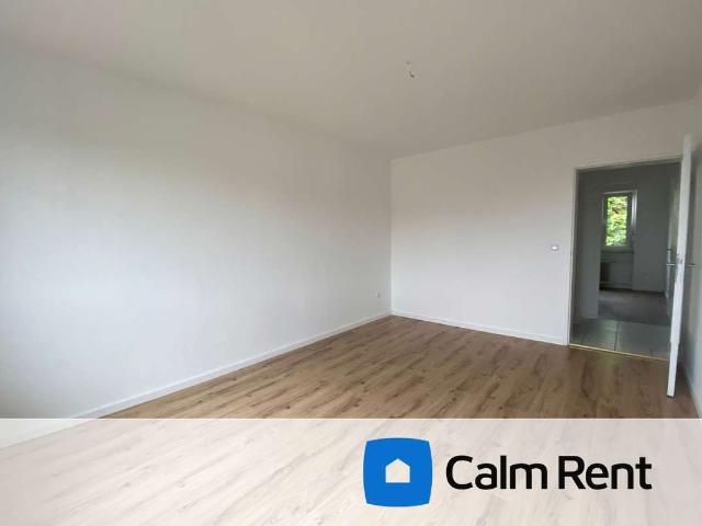 Helle und sofort bezugsfertige 2 Zimmer Whg. mit guter Anbindung