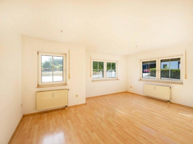 Helle und sonnige 2 Zimmerwohnung mit Balkon in Rossach Waldrandlage