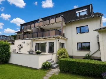 Helle und renovierte 2 Zimmer Erdgeschoss Wohnung mit Terrasse in ruhiger Lage!