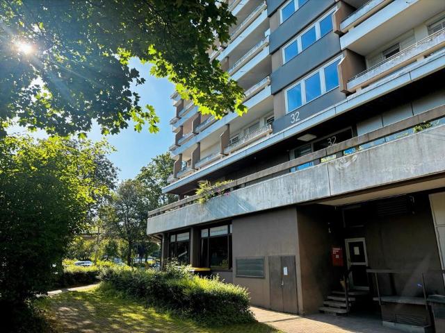 Helle und renovierte 3 Zi Whg mit Balkon in Kornwestheim Privat