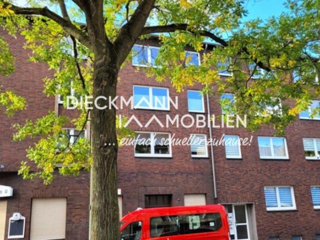 Helle und renovierte Single Wohnung mit 2 Zimmern
