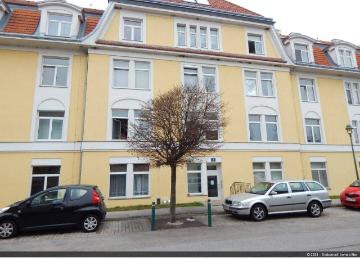 Helle und ruhige Wohnung im 2.Liftstock neu saniert