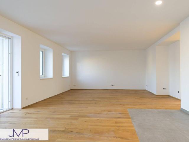 Helle und ruhige 3 Zimmer DG Wohnung mit super Ausstattung ohne lästige Schrägen!