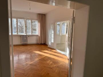 Helle und ruhiger Wohnung ohne Provision f. Käufer
