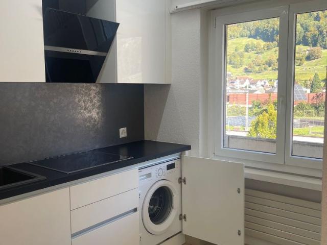 Helle und zentrale 3.5 Zimmerwohnung in Mels