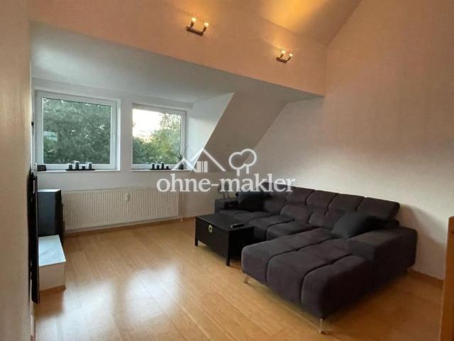 Helle voll möblierte Maisonette Wohnung auf 2 Ebenen in ruhiger Lage in Hamburg Eidelstedt