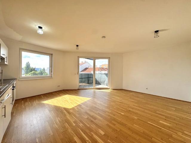 Helle Wohnung mit Weitblick 4. Liftstock Neubau inkl. Einbauküche