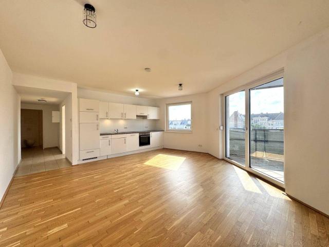 Helle Wohnung mit Weitblick 4. Liftstock Neubau inkl. Einbauküche