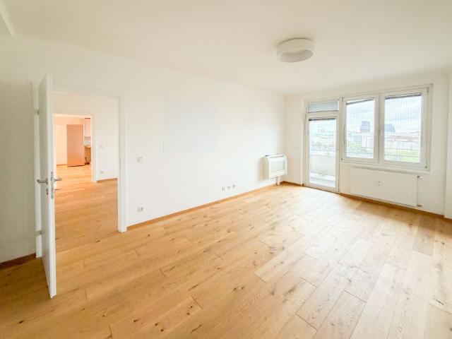 Helle Wohnung mit Weitblick im 10.Stock! / Klimaanlage und DACHTERRASSENNUTZUNG