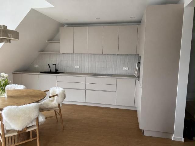 Helle Wohnung mit ausgebautem Dachspitz