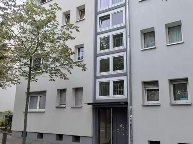 Helle Wohnung mit Balkon und Kellerraum in Darmstadt