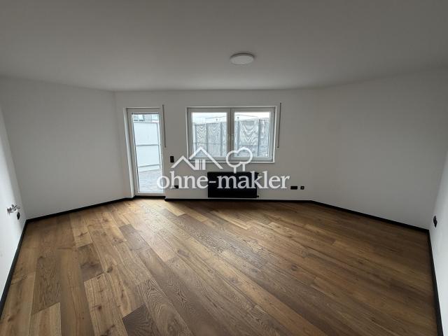 Helle Wohnung mit Balkon und Terrasse in Troisdorf