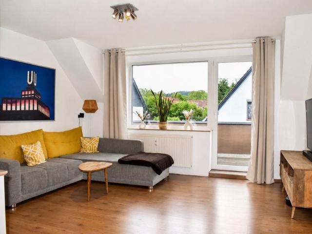 Helle Wohnung mit Garten, Carport und Garage in Dortmund Kruckel