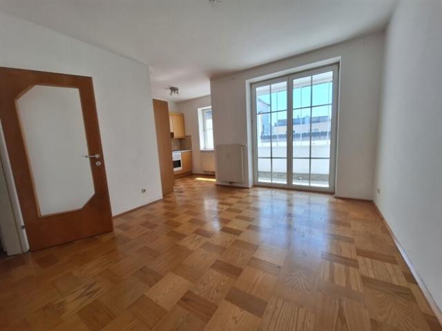 Helle Wohnung mit Loggia und Stellplatz in Ried im Innkreis