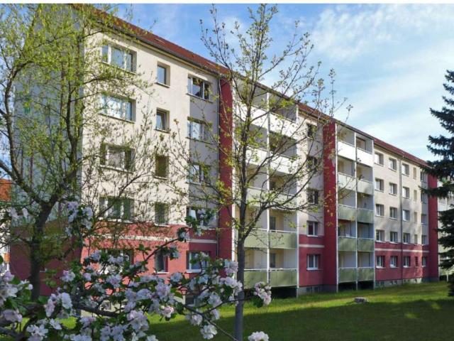 Helle Wohnung mit schönem Ausblick ins Grüne!
