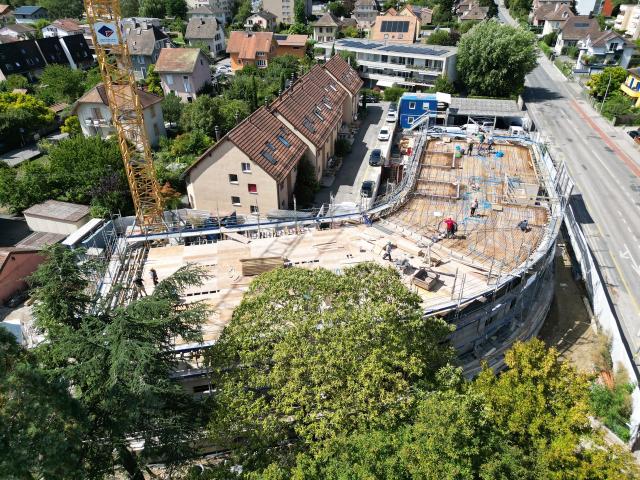 Helle Wohnung im Erdgeschoss mit charmanter Loggia
