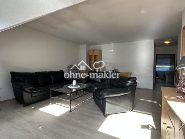 Helle Wohnung im grünen in einem 3 Familienhaus